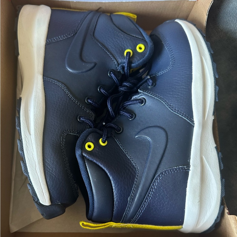 Kids Nike Boots